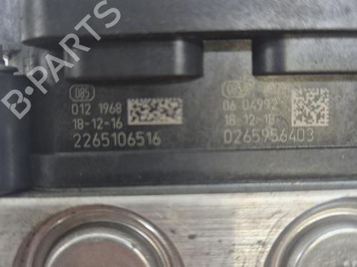 ABS pump RENAULT TWINGO III (BCM_, BCA_) 1.0 SCe 70 | BP37453593M43 - Image 3