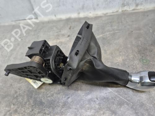 Gear lever PEUGEOT 308 SW II (LC_, LJ_, LR_, LX_, L4_) 1.6 BlueHDi 100 | BP30892545M90