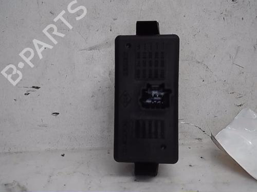 Used Warning switch RENAULT MEGANE III Hatchback (BZ0/1_, B3_) [2008-2025]  13838706