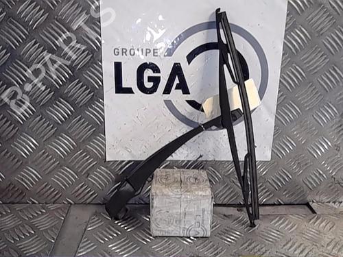 Used Rear windshield wiper arm DACIA DUSTER (HS_) 1.5 dCi 4x4 (HSMC, HSMD) (110 hp) 14557588