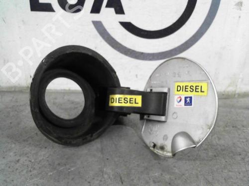 Fuel flap PEUGEOT 308 I (4A_, 4C_) 1.6 HDi | BP13867857C131