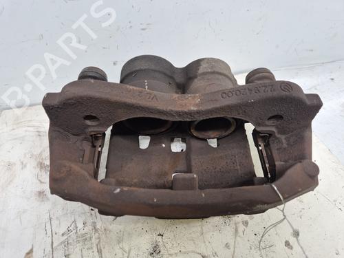 Used Right front brake caliper Right front brake caliper PEUGEOT BOXER Van 2.2 HDi 150 (150 hp) 33210819 33210819