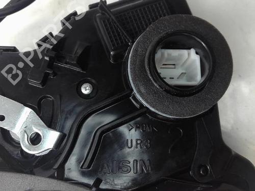 Used Front right lock TOYOTA AURIS (_E18_) 1.8 Hybrid (ZWE186_, ZWE186R) (136 hp) 15135884