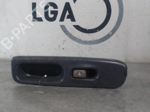 Interrupteur de vitre avant droite RENAULT TWINGO I (C06_) 1.2 (C066, C068) (58 hp) 13867174