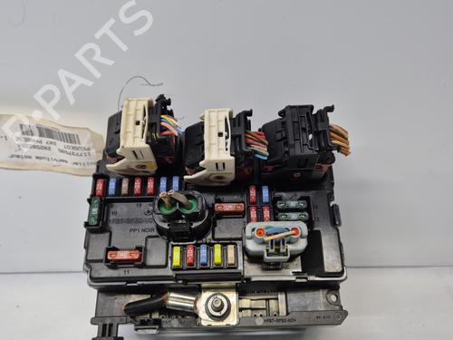 Sikringsdåse PEUGEOT 207 (WA_, WC_) 1.4 HDi (68 hp) 31283426