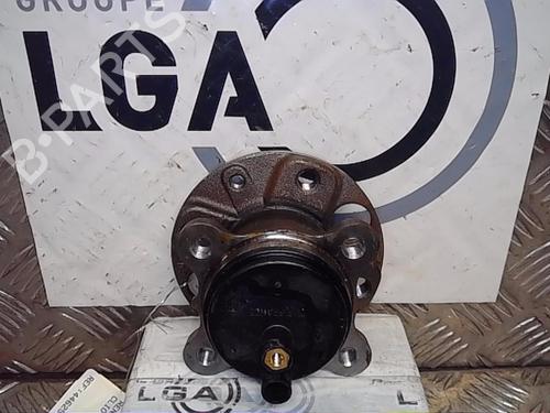 Used Left rear steering knuckle RENAULT CLIO V (B7_) 1.0 TCe 100 (B7MT) (101 hp) 14555383