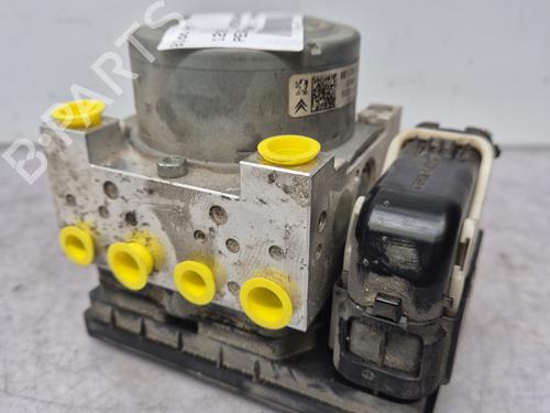 Used ABS pump ABS pump PEUGEOT 2008 I (CU_) 1.2 VTi (82 hp) 33210490 33210490