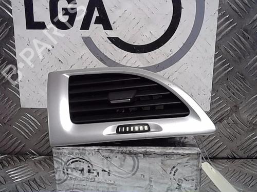 Used Air vent RENAULT MEGANE III Hatchback (BZ0/1_, B3_) 1.4 TCe (BZ0F, BZ1V) (131 hp) 14559297