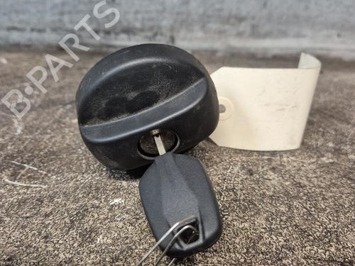 Tampão do depósito combustível PEUGEOT 208 I (CA_, CC_) 1.4 HDi (68 hp) 30404489