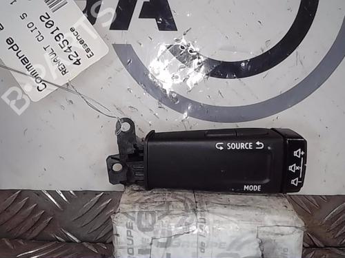 Used Switch RENAULT CLIO V (B7_) 1.3 TCe 130 (B7MF) (131 hp) 13858294