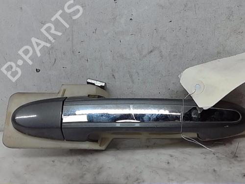 Used Front right exterior door handle HYUNDAI SANTA FÉ II (CM) 2.2 CRDi GLS (150 hp) 13826096