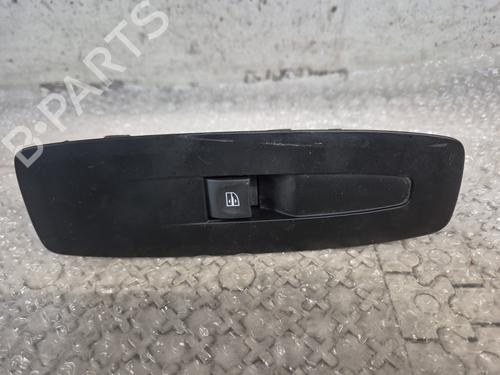Used Right front window switch RENAULT MEGANE IV Hatchback (B9A/M/N_) [2015-2025]  26197463