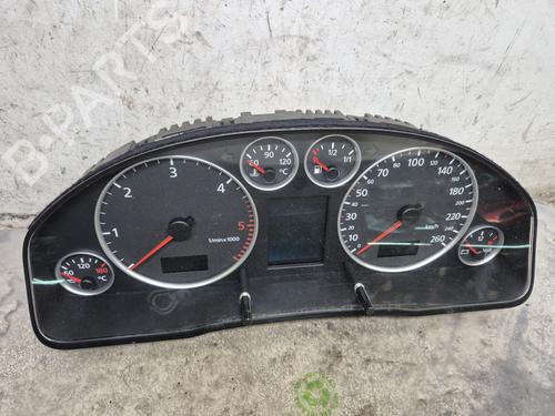 Used Instrument cluster AUDI A6 C5 Avant (4B5, 4B6) [1997-2006]  30766869