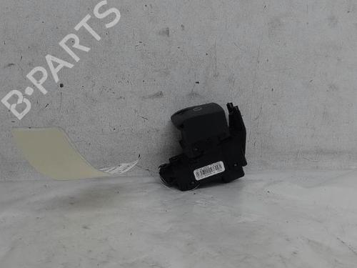 Used Switch RENAULT SCÉNIC III (JZ0/1_) 1.9 dCi (JZ0J, JZ1J, JZ1K, JZ1S) (131 hp) 15489410