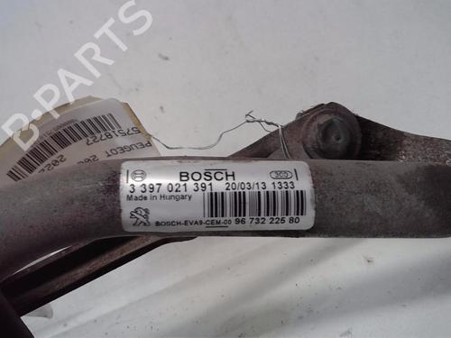 Front wiper motor PEUGEOT 208 I (CA_, CC_) 1.4 HDi | BP13847831M29 