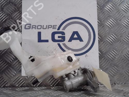 Used Brake master cylinder RENAULT KADJAR (HA_, HL_) 1.5 dCi 110 (HLA3) (110 hp) 14520646