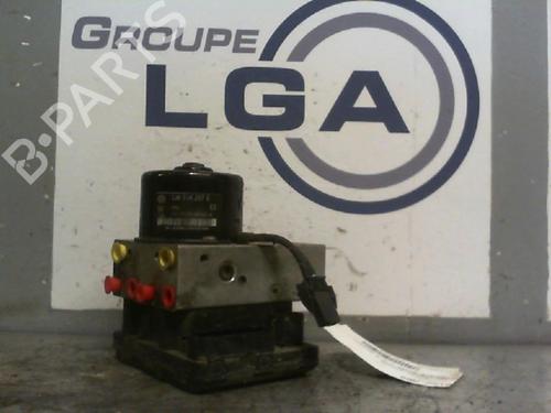 Used ABS pump SKODA OCTAVIA I (1U2) 1.9 TDI (110 hp) 13869517