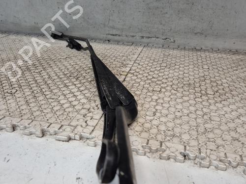 Front windshield wiper arm RENAULT TWINGO III (BCM_, BCA_) 0.9 TCe 90 (BCM9, BCM2) | BP26669435C143 