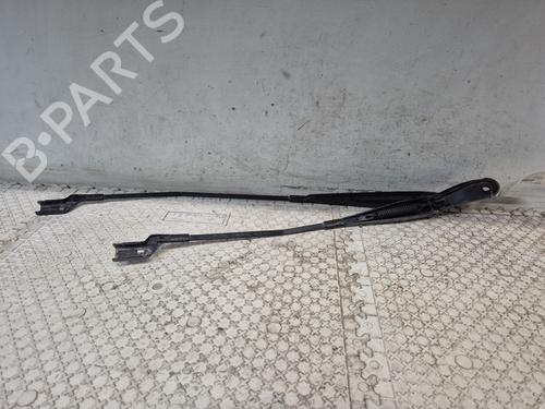 Front windshield wiper arm PEUGEOT 2008 I (CU_) 1.6 HDi | BP26227681C143 