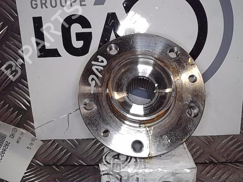Used Left front steering knuckle RENAULT KADJAR (HA_, HL_) 1.2 TCe 130 (HLMR) (130 hp) 14554535