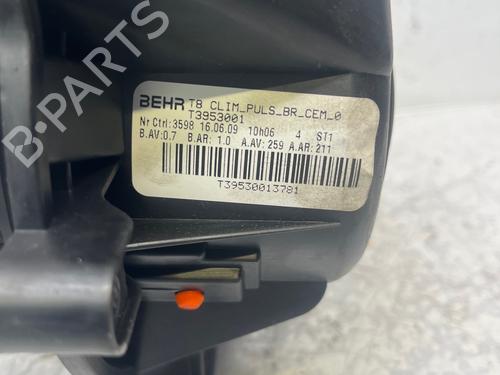 Used Heater blower motor Heater blower motor PEUGEOT 3008 I MPV (0U_) [2009-2017] 36343939 36343939