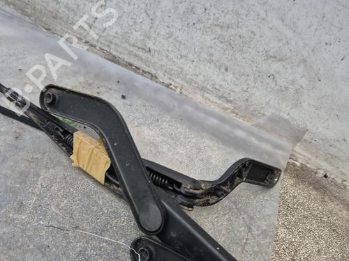 Vindrute viskerarm FORD C-MAX (DM2) | BP30556257C143