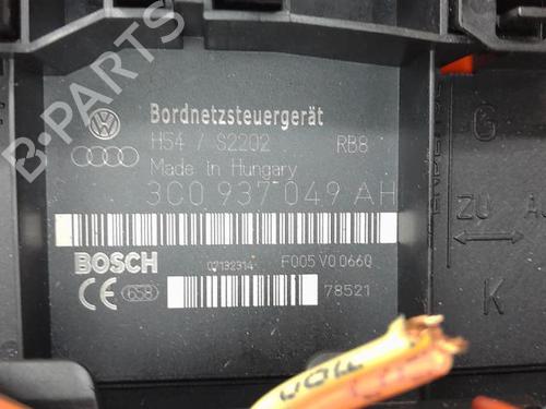 Fuse box VW GOLF PLUS V (5M1, 521) 1.9 TDI | BP15351365E1