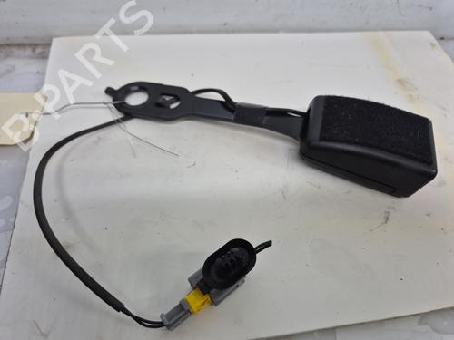 Engate do cinto Engate do cinto PEUGEOT 208 I (CA_, CC_) 1.2 VTI 82 (82 hp) 33277967 33277967