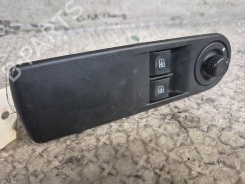 Used Left front window switch RENAULT CLIO IV (BH_) 1.5 dCi 75 (75 hp) 26876038