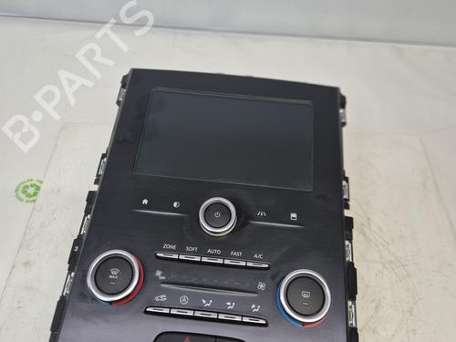 display-monitor-renault-megane-iv-hatchback-b9amn_-2015-31179067 main image