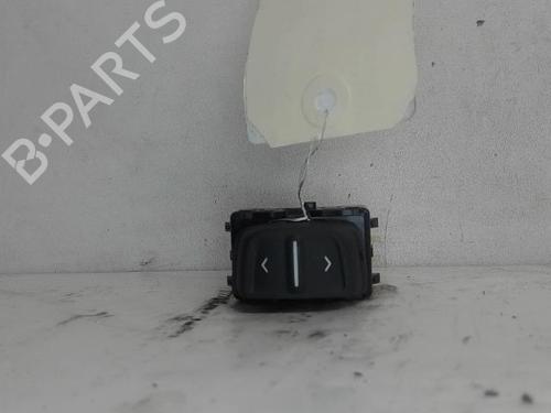 Kombi Kontakt / Stilkkontakt DACIA SANDERO II TCe 90 (B8M1, B8MA, B8AC) (90 hp) 14524057