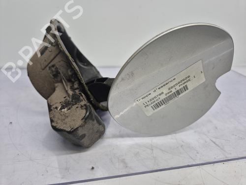 Used Fuel flap PEUGEOT 208 I (CA_, CC_) 1.6 HDi (92 hp) 31366541