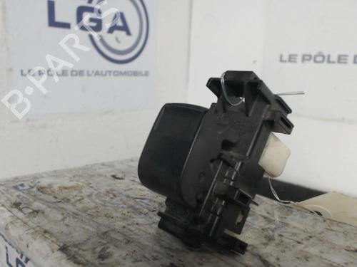 Used Right front window switch TOYOTA YARIS (_P9_) 1.4 D-4D (NLP90_, NLP90R) (90 hp) 13870741