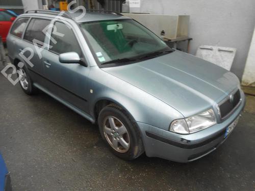 Left taillight SKODA OCTAVIA I Combi (1U5) 1.9 TDI | BP13867895C34 