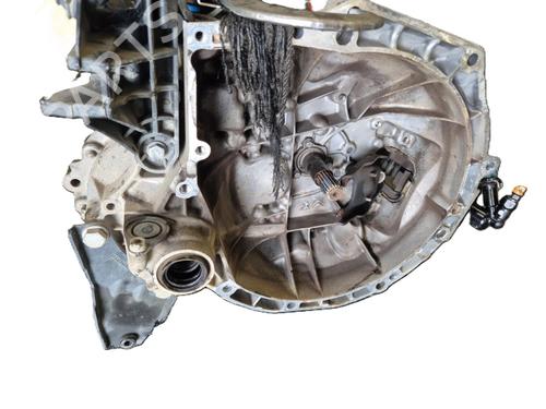 Caja de cambios CITROËN C3 III (SX) 1.2 PureTech 82 (83 hp) 31140528