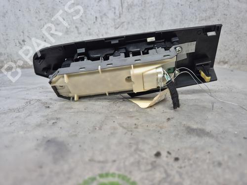 Left front window switch TOYOTA AURIS (_E18_) 1.8 Hybrid (ZWE186_, ZWE186R) | BP29985289I27