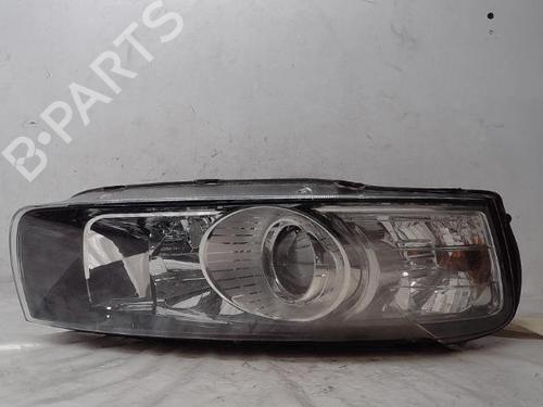 Koplamp rechts CHEVROLET CAPTIVA (C100, C140) 2.2 D 4WD (184 hp) 15602590