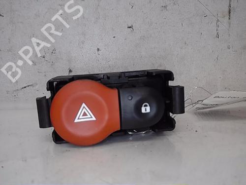 Used Warning switch RENAULT CLIO III (BR0/1, CR0/1) [2005-2014]  13841795