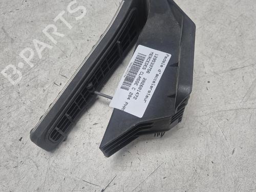Used Pedal Pedal 38428351 38428351