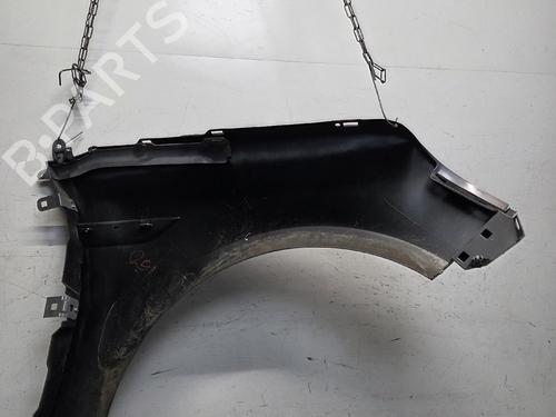 left-front-fenders-renault-megane-iv-hatchback-b9amn_-2015-39416375 main image