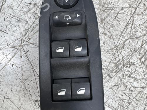 Used Left front window switch Left front window switch 38099883 38099883