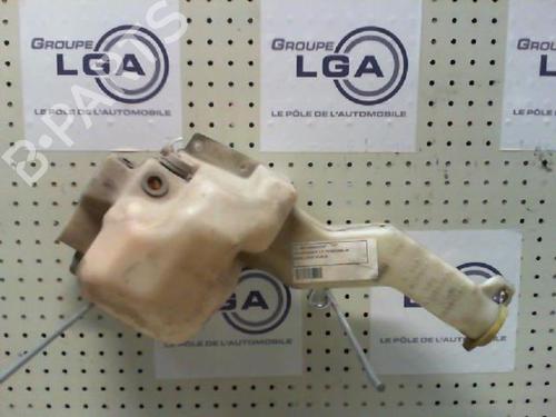 Used Windscreen washer tank CHRYSLER VOYAGER / GRAND VOYAGER III (GS_, NS_) [1992-2001]  13872041