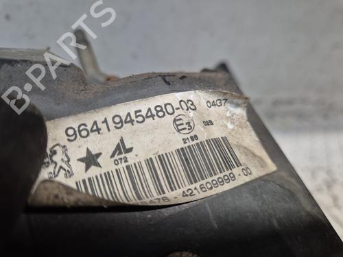 Right front fog light PEUGEOT 407 (6D_) 1.6 HDi 110 (6D9HZC, 6D9HYC) | BP24706664C31 