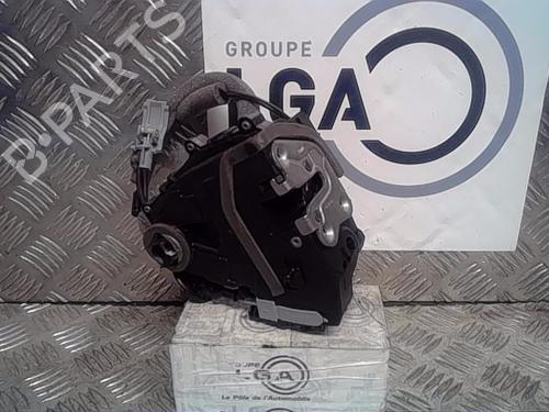 Used Rear right lock RENAULT CAPTUR II (HF_) TCe 100 (HFMT) (101 hp) 13857908