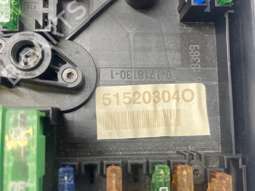 Caixa de fusíveis Caixa de fusíveis VW GOLF V (1K1) [2003-2010] 36343966 36343966