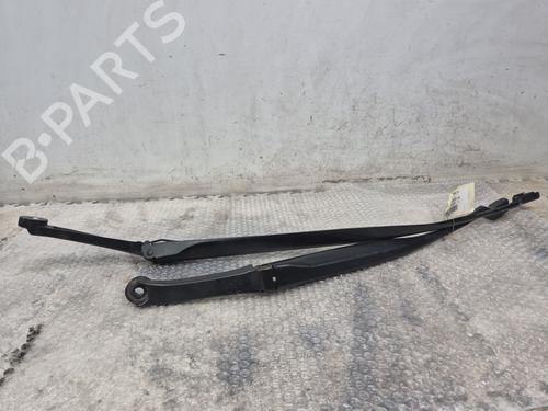 Front windshield wiper arm MASERATI LEVANTE SUV (M161) 3.0 D Q4 BP27289117C143