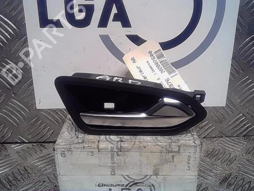 Used Rear right interior door handle RENAULT CLIO V (B7_) 1.0 TCe 100 (B7MT) (101 hp) 13857736