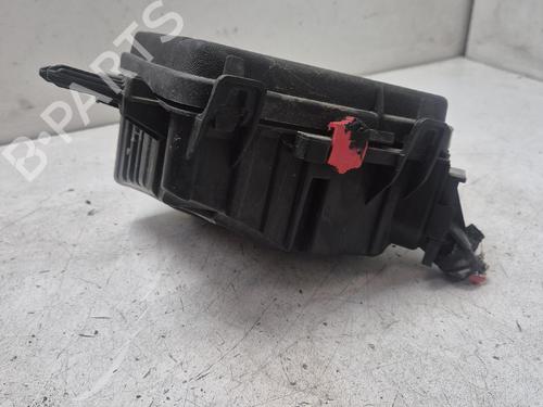 Used Fuse box Fuse box 39500674 39500674