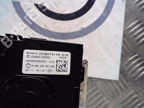 Used Switch RENAULT ESPACE V (JR_) 2.0 Blue dCi 160 (JRAM) (160 hp) 13856285