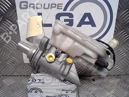 Brake master cylinder RENAULT ESPACE V (JR_) 1.6 dCi 160 | BP14521417M77 